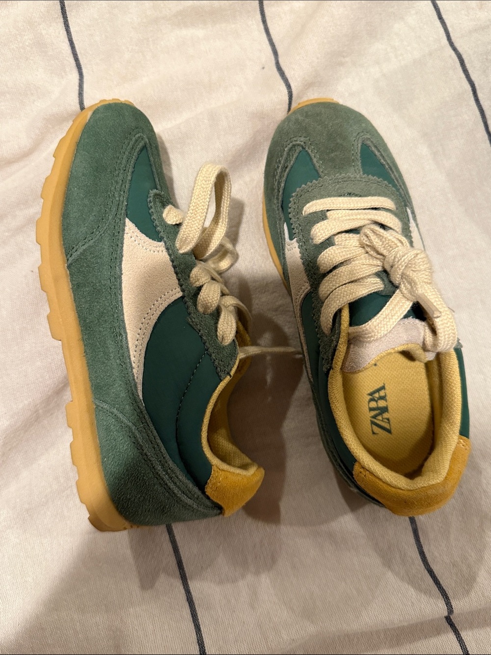 Zara Lace Contrasting Sneaker. Size 29/ US 11-11.5 little kid - Picture 3 of 8